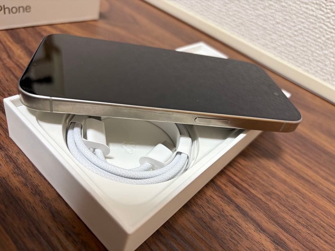 【中古美品】 iPhone 15Pro 128GB ナチュラルチタニウム