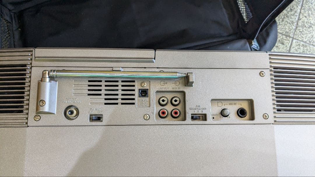 BOSE AWM CDラジカセ　カバー付