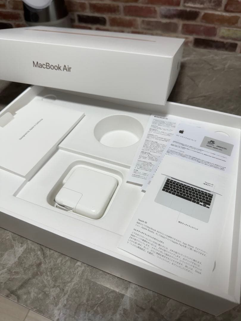 MacBook Air 13インチ 2020年 Core i5 8GB 1TB