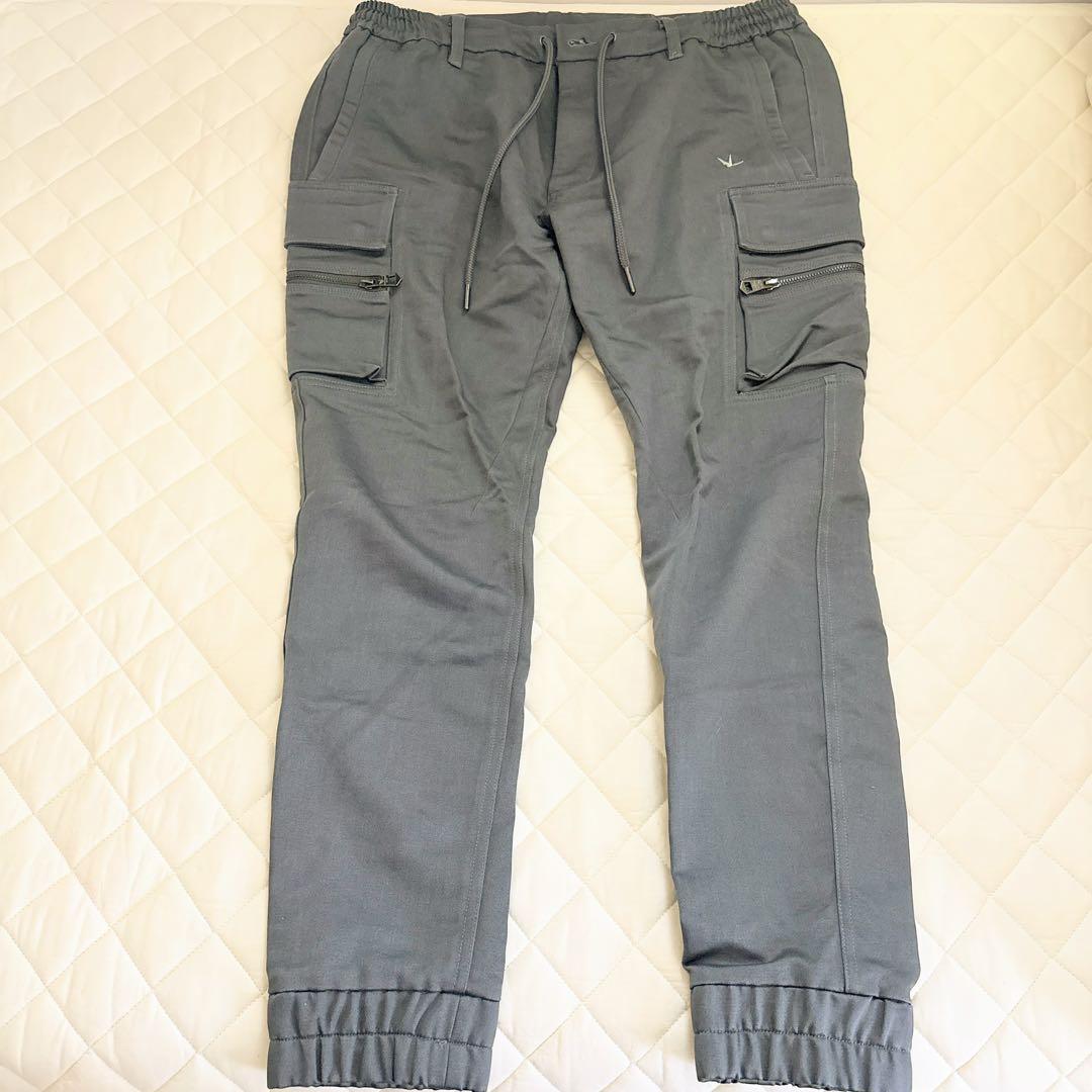 ダークグレー スリムフィット カーゴパンツ　XL