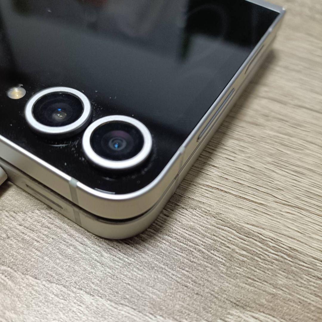 【ジャンク品】Samsung zfilp6 本体のみ