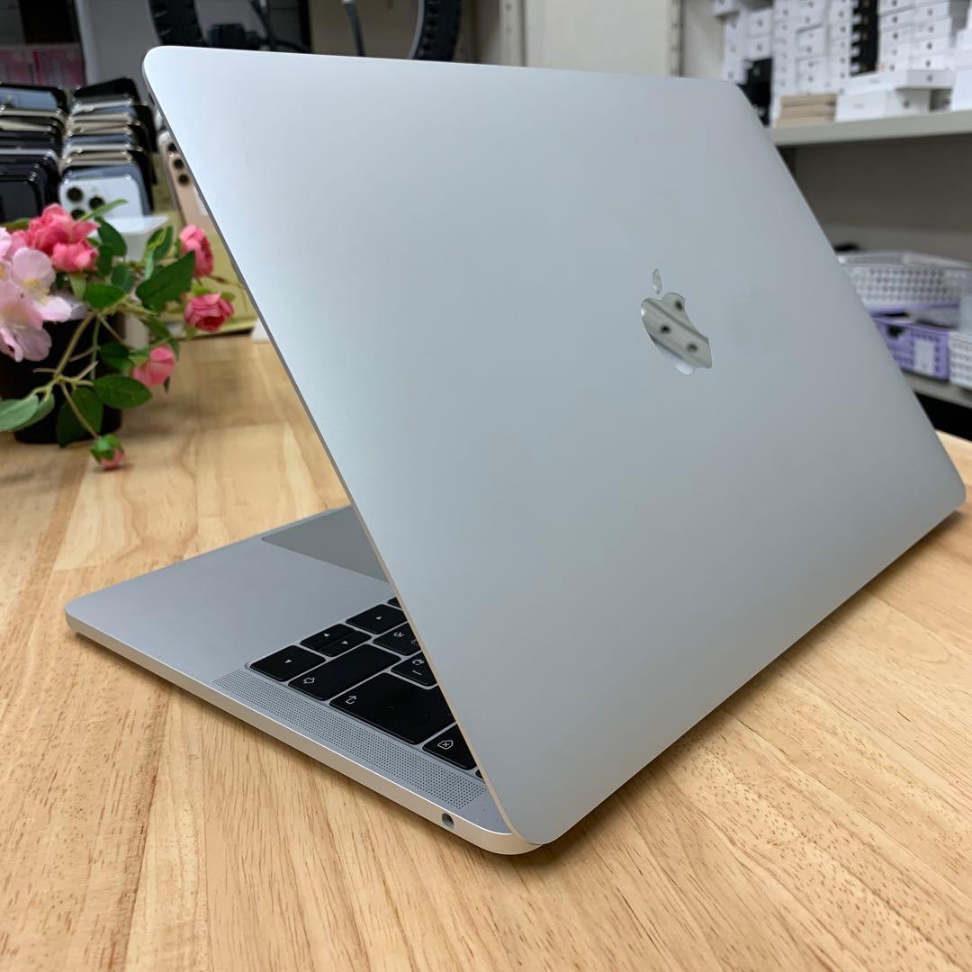 MacBook Pro 13インチ Core i5 128GB シルバー2019