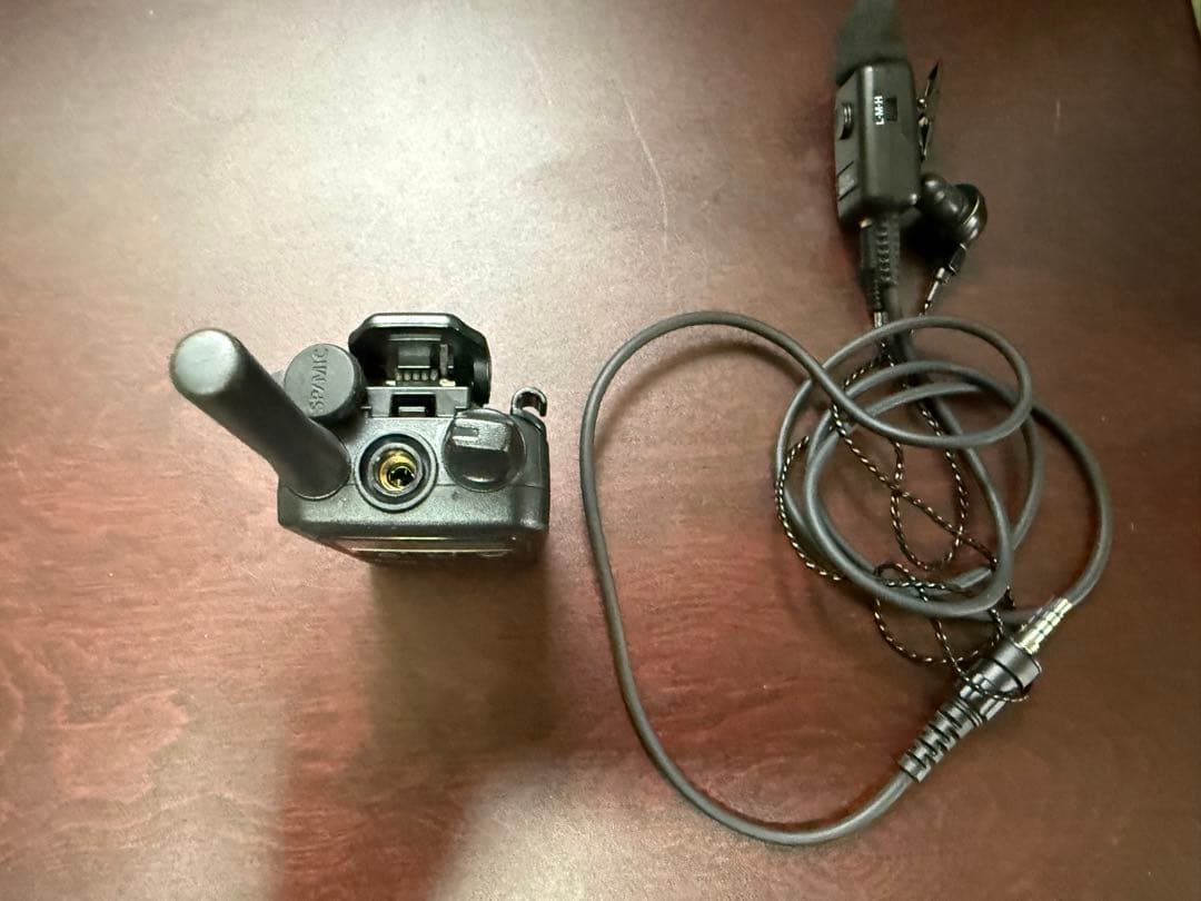 icom トランシーバー IC-4300 とHM-179PIのセットです。