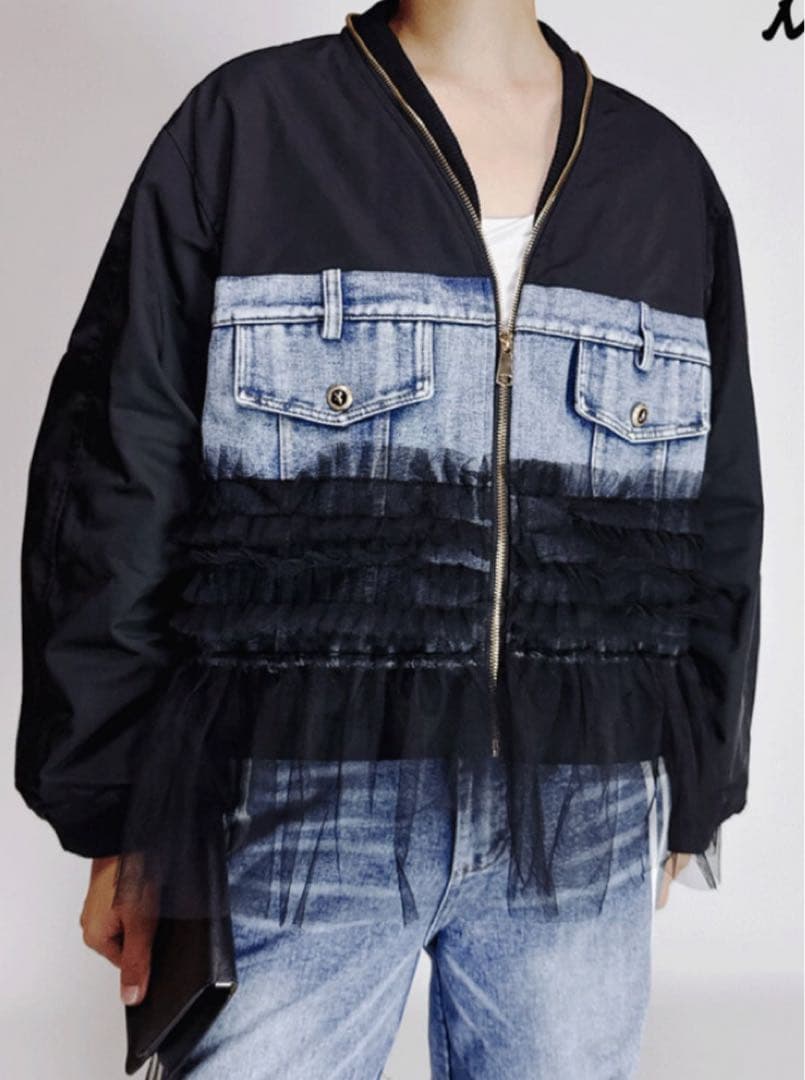 フリルチュール付きブルゾン　新品・未使用