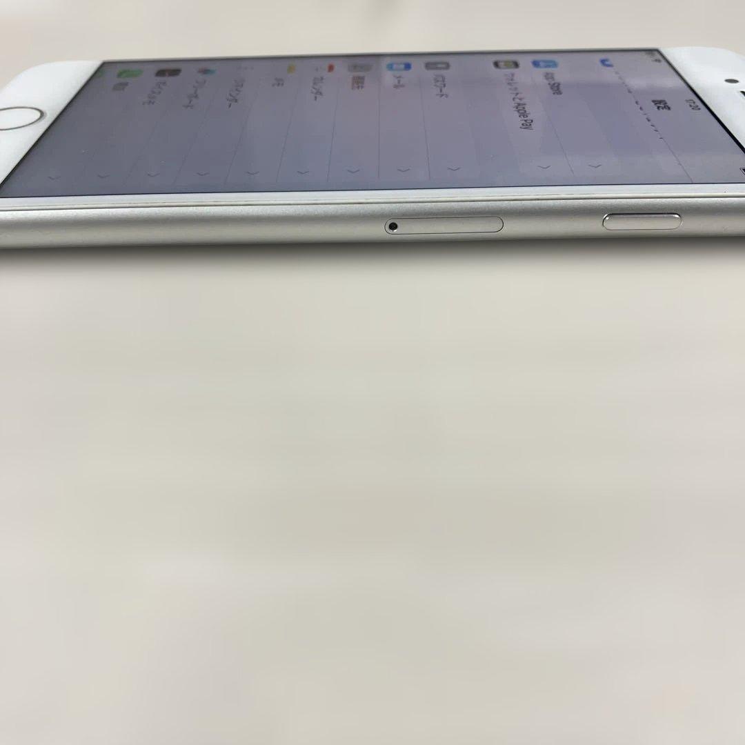 Apple iPhone 8 64GB バッテリー100