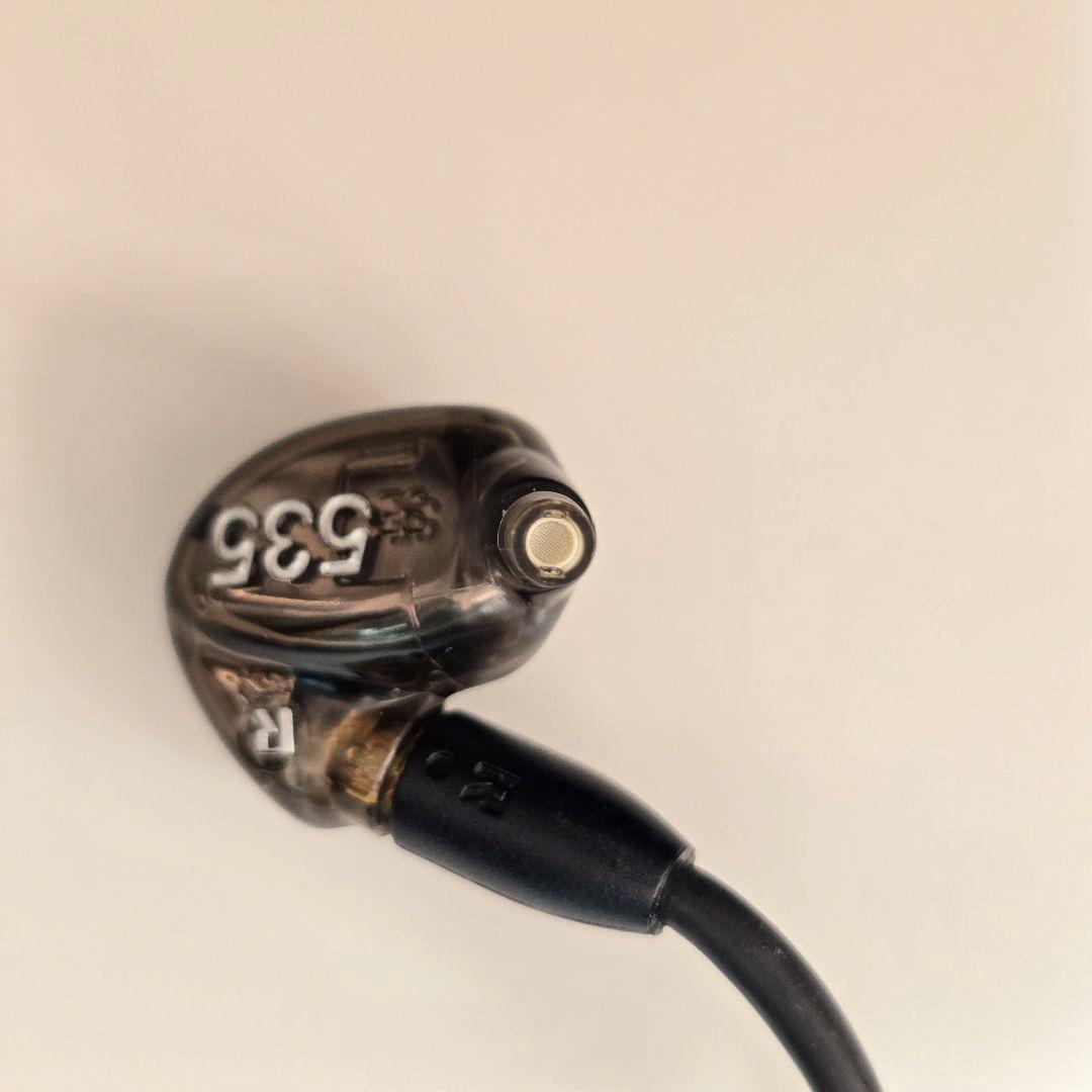 SHURE SE535 イヤホン (ケース付き)