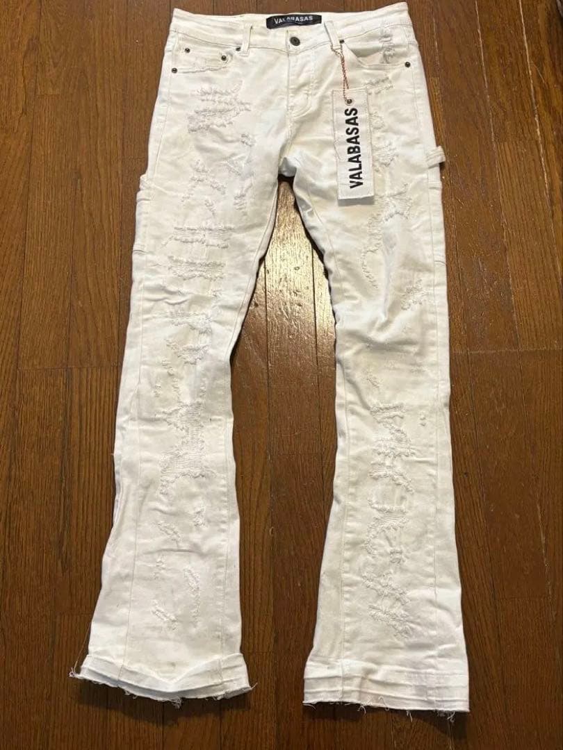 VALABASAS ホワイトブーツカットデニム