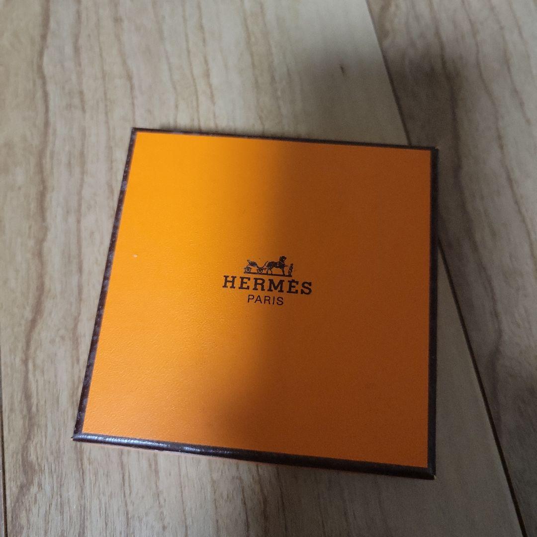 HERMES ゴールド ロック付きバングル 箱付き