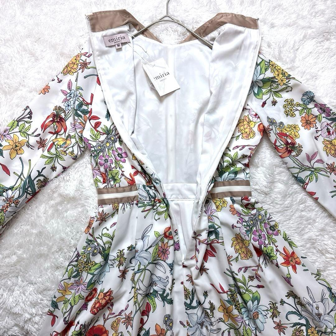 タグ付きemiriawiz エミリアウィズ 花柄ワンピース M 上品 フレア