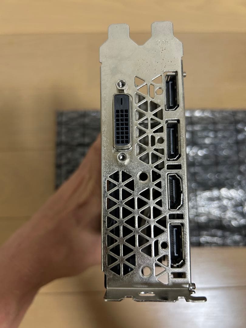 グラフィックボード・グラボ・ビデオカード ELSA GeForce GTX1070 8GB