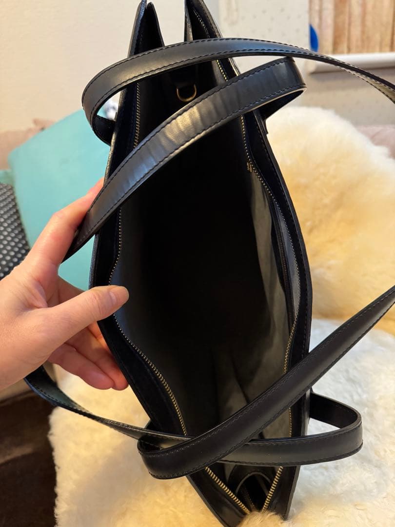 Louis Vuitton エピレザー ブラック トートバッグ