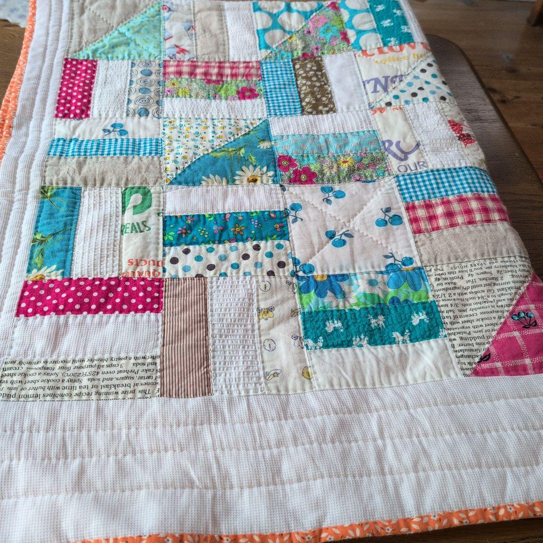 パッチワークキルト　ハンドメイド