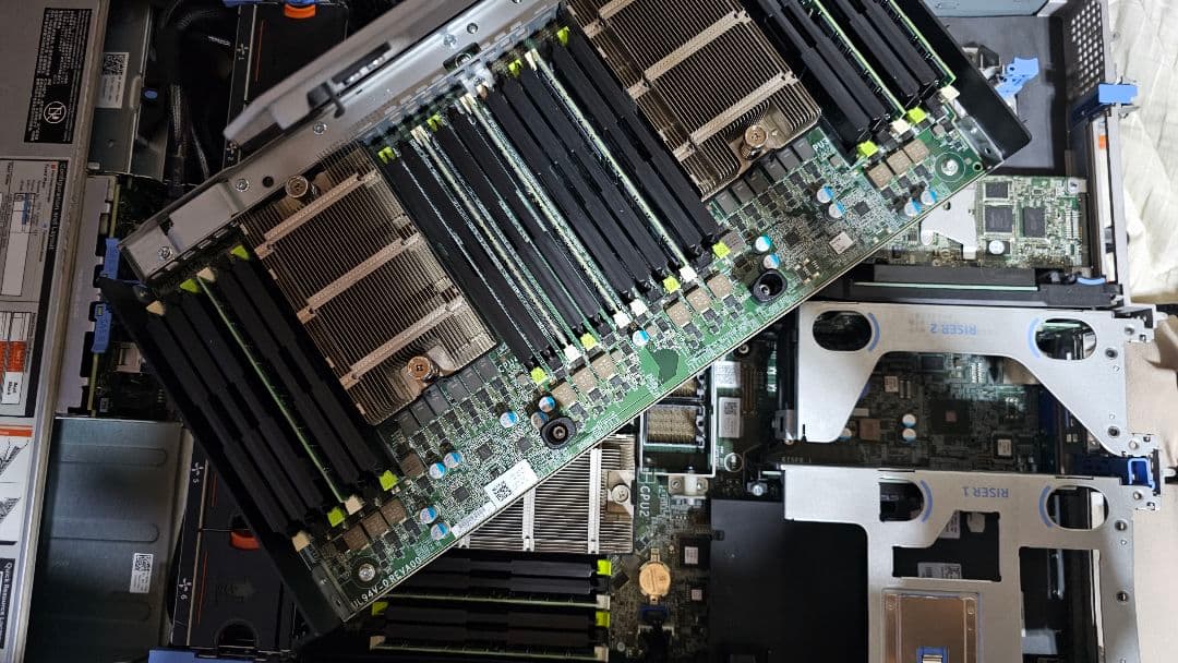 DELL PowerEdge R820 レア