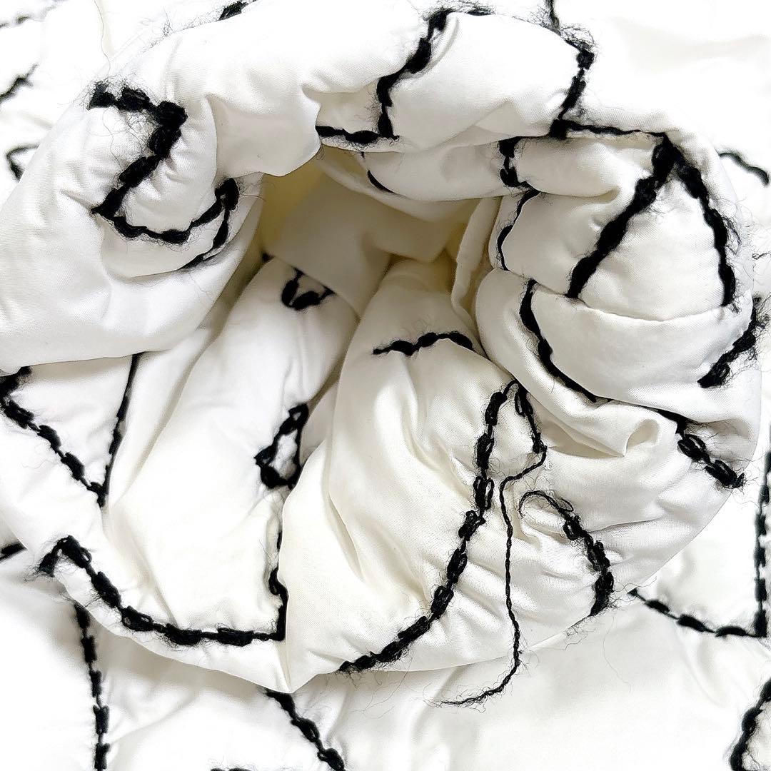 慈雨　センソユニコ　中綿コート　ジャケット　総刺繍　ステッチ　スタンドカラー