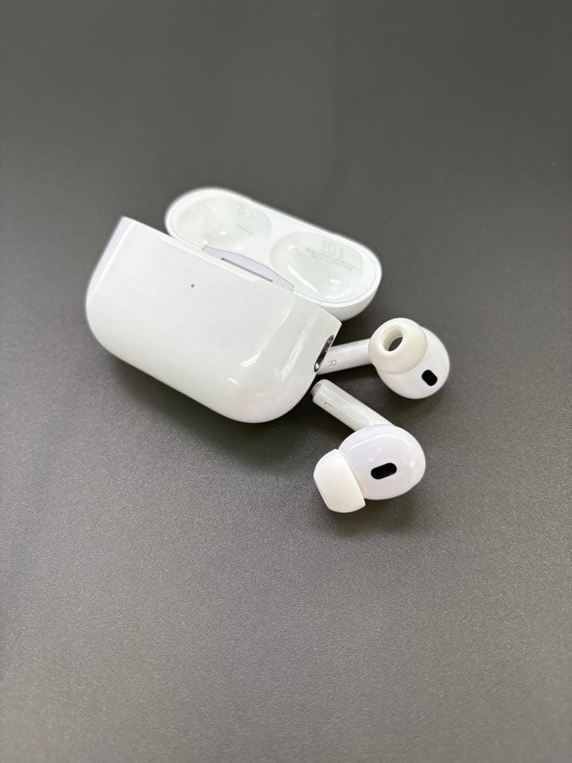 【訳あり】AirPodsPro 第2世代/Ligtning / <No1701>