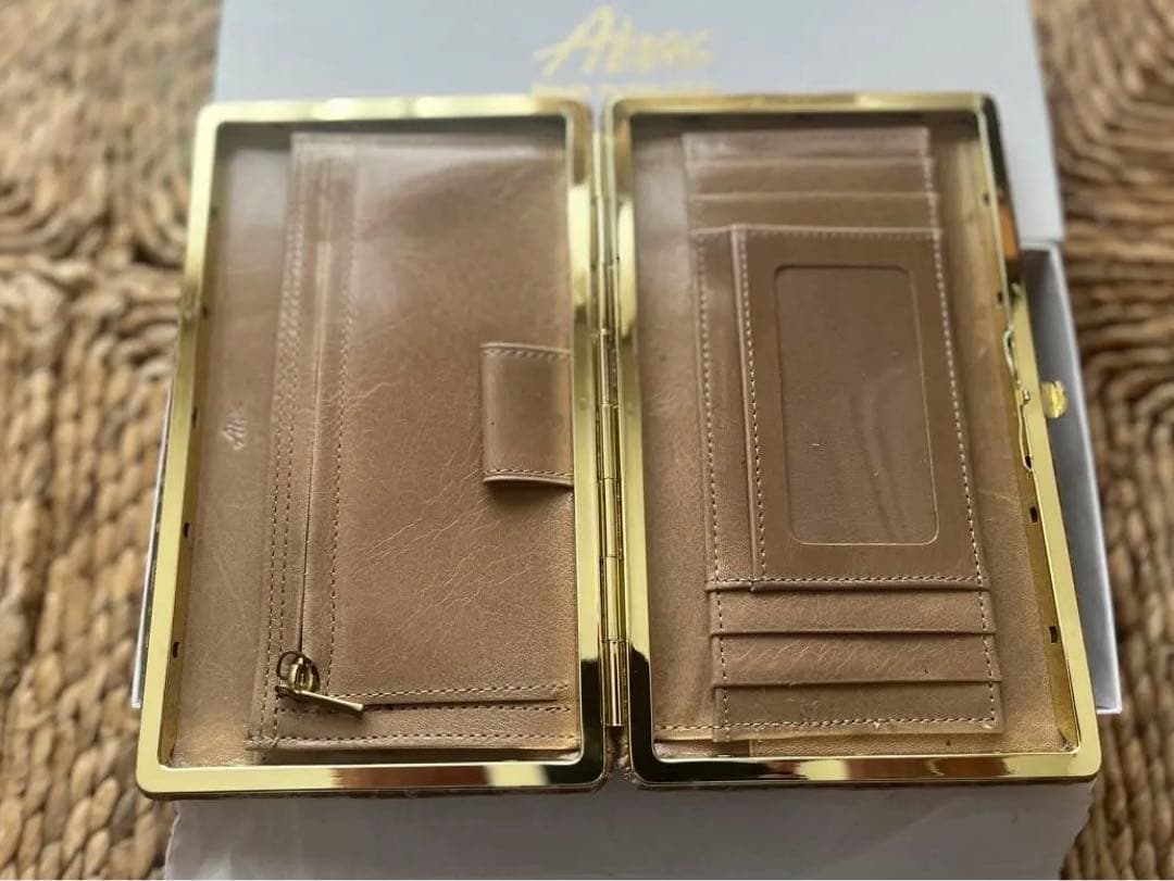 Abas クラッチバッグ