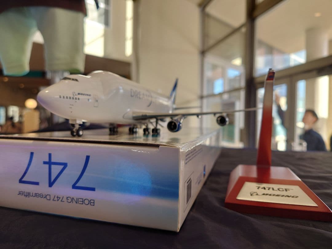 ホーガン 1/200 Boeing747 LCF ドリームリフター