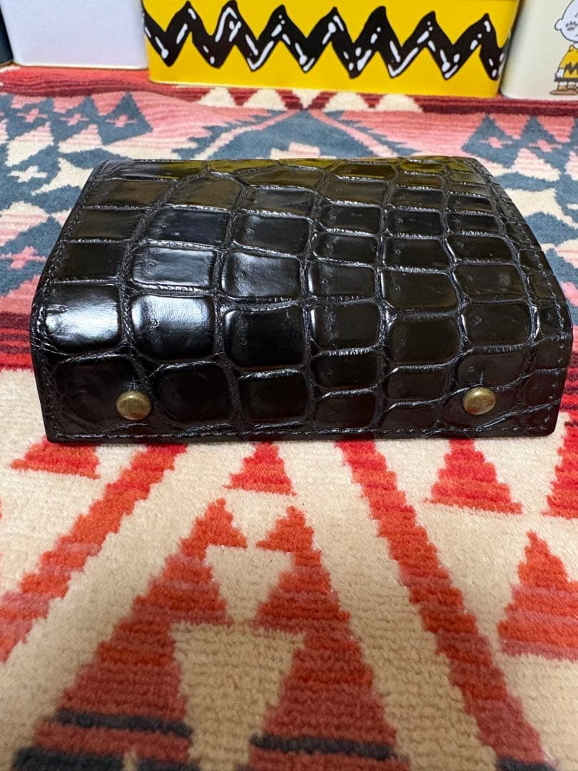 エムピウミッレフォリエクロコダイル１枚革ブラック