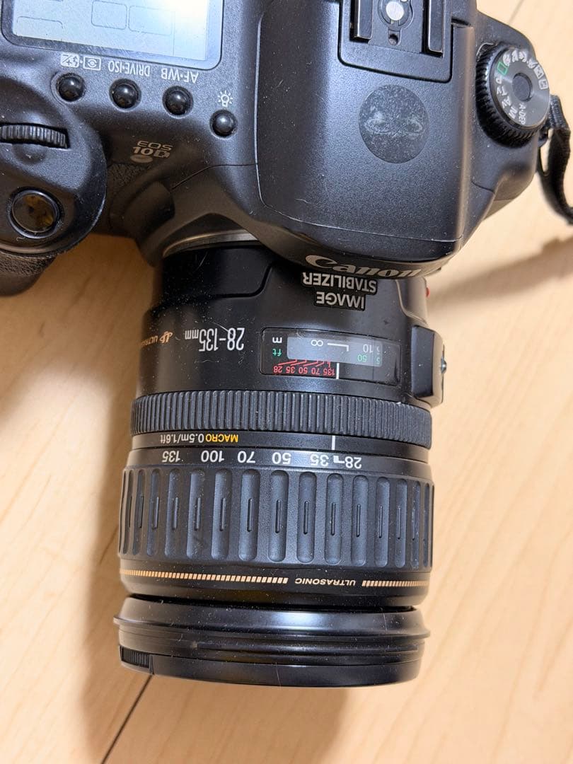 Canon EOS 10D デジタル一眼レフカメラ　レンズ付き