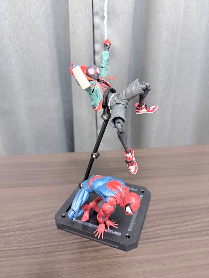 K*o様 千値練 スパイダーバース マイルス MAFEX スパイダーマン コミッ