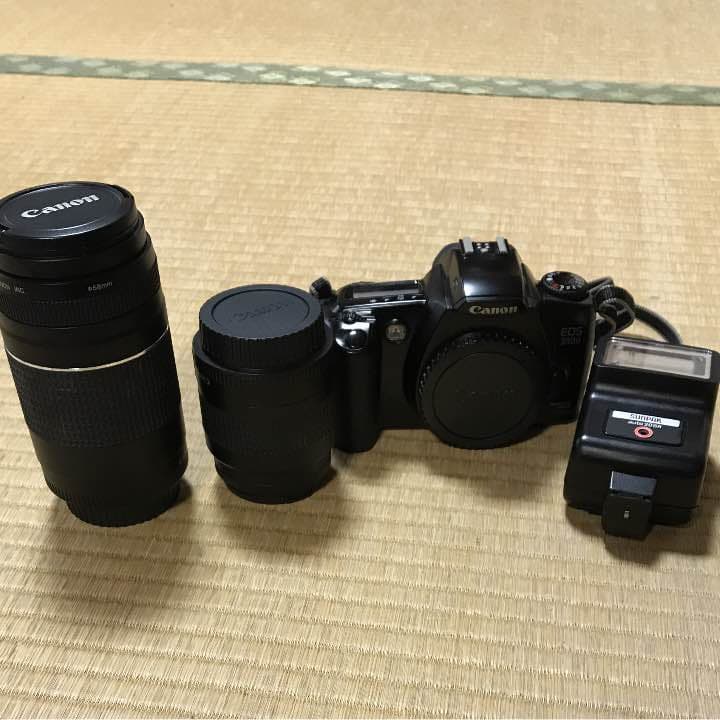 フィルムカメラ Canon EOS3000