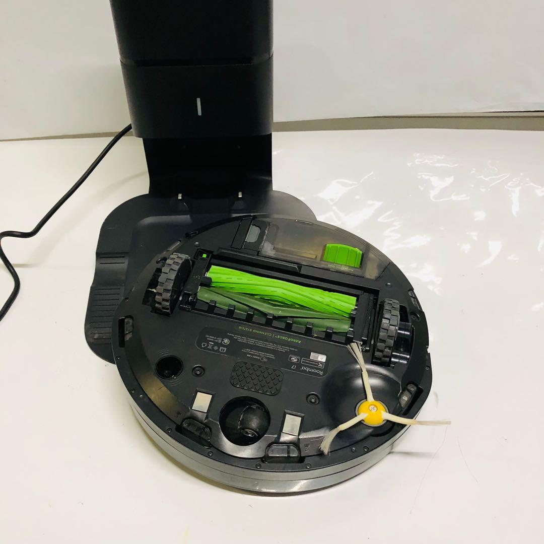 iRobot i7 と Roomba クリーンベース ADE-N1