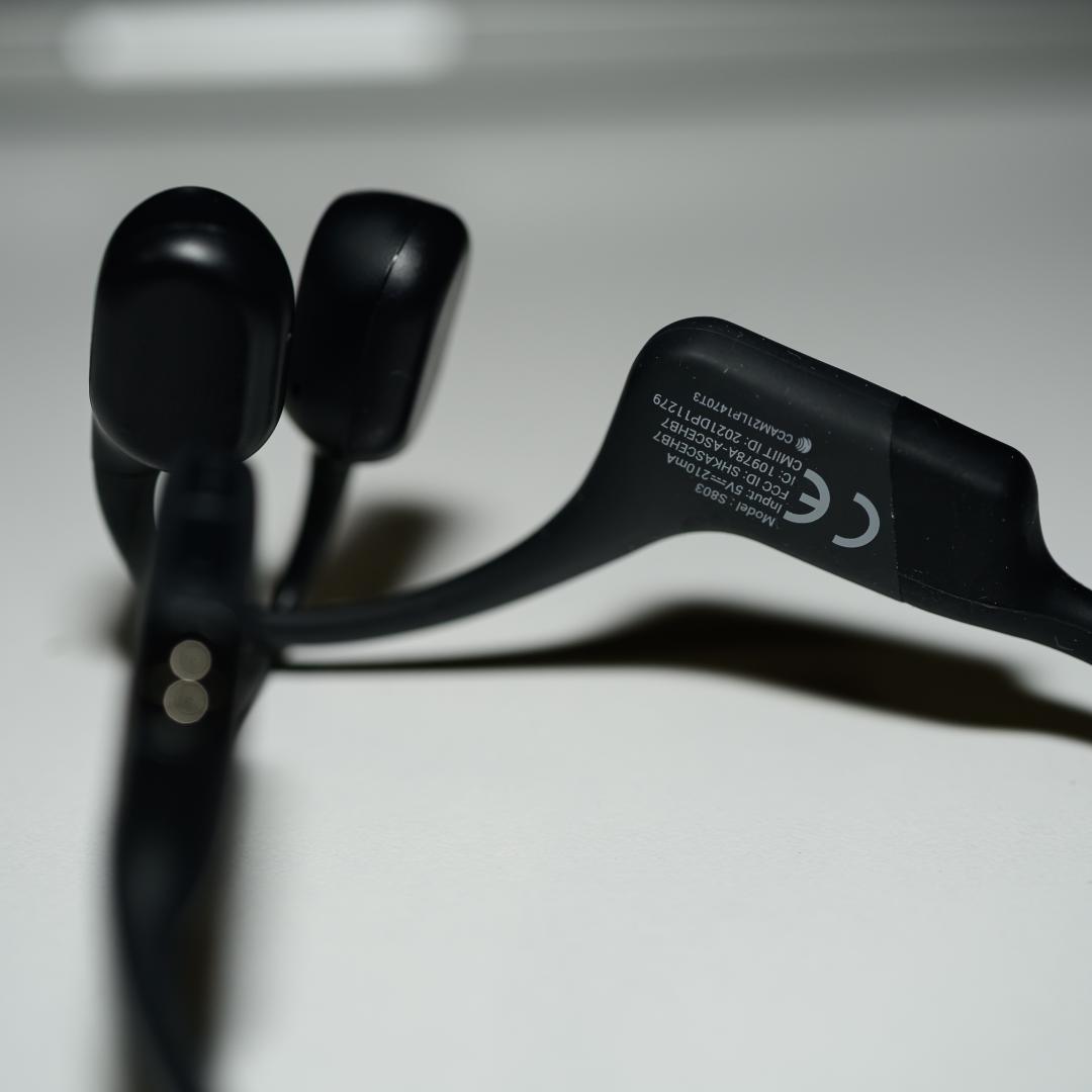 【美品】SHOKZ OPENRUN MINI 骨伝導イヤホン ブラック