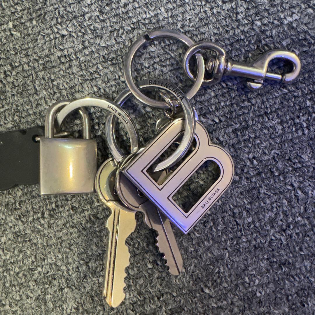 BALENCIAGA キーリング キーホルダー