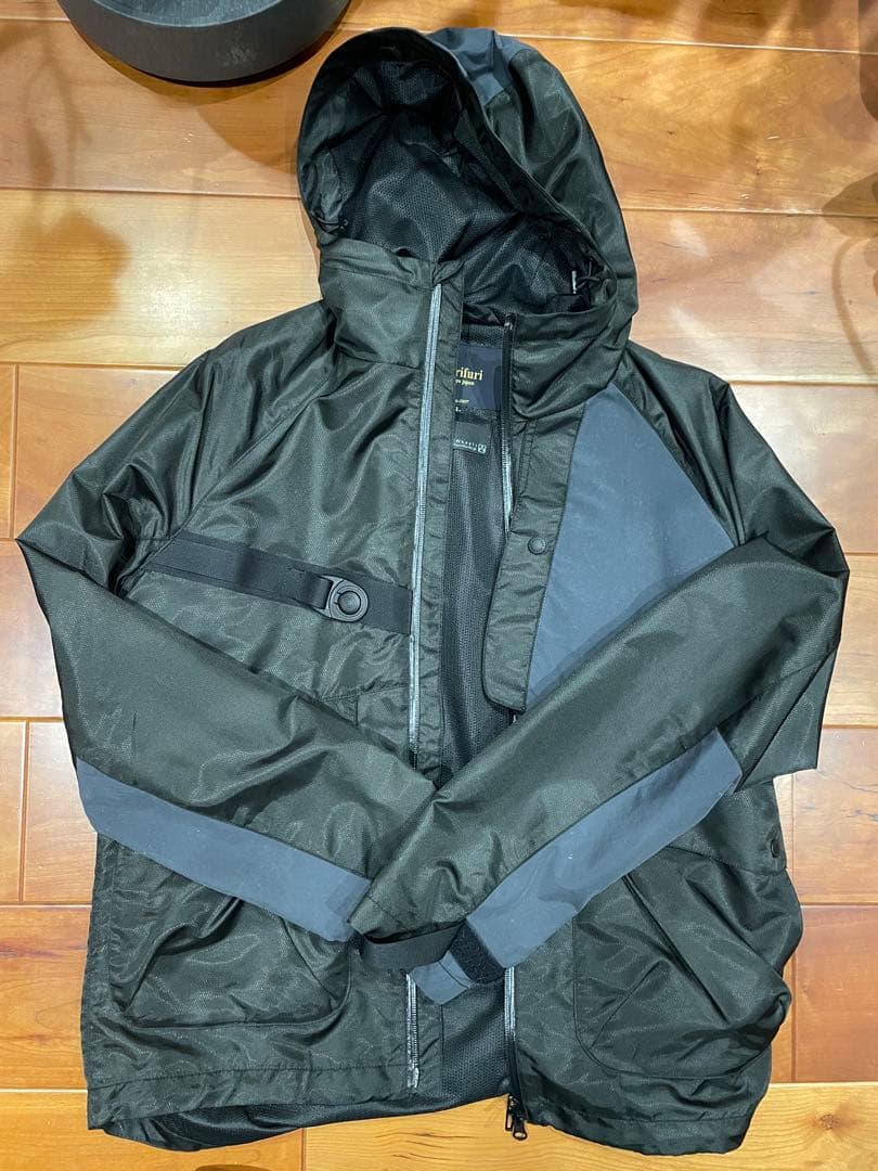 ナリフリ✖︎東京ウィールズ　コラボ マウンテンパーカー