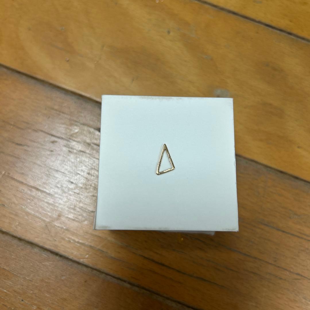 SHIHARA Form Pierce 10(03) ゴールド 三角形