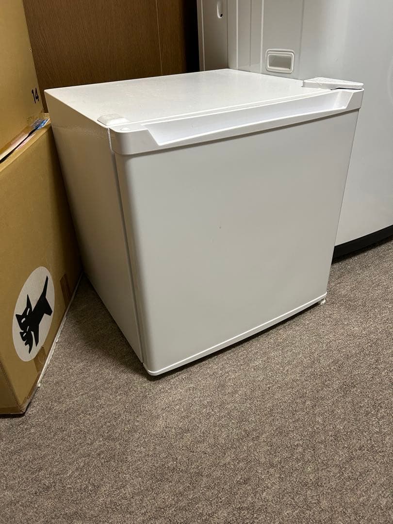 家電製品（冷蔵庫、掃除機、テレビ）