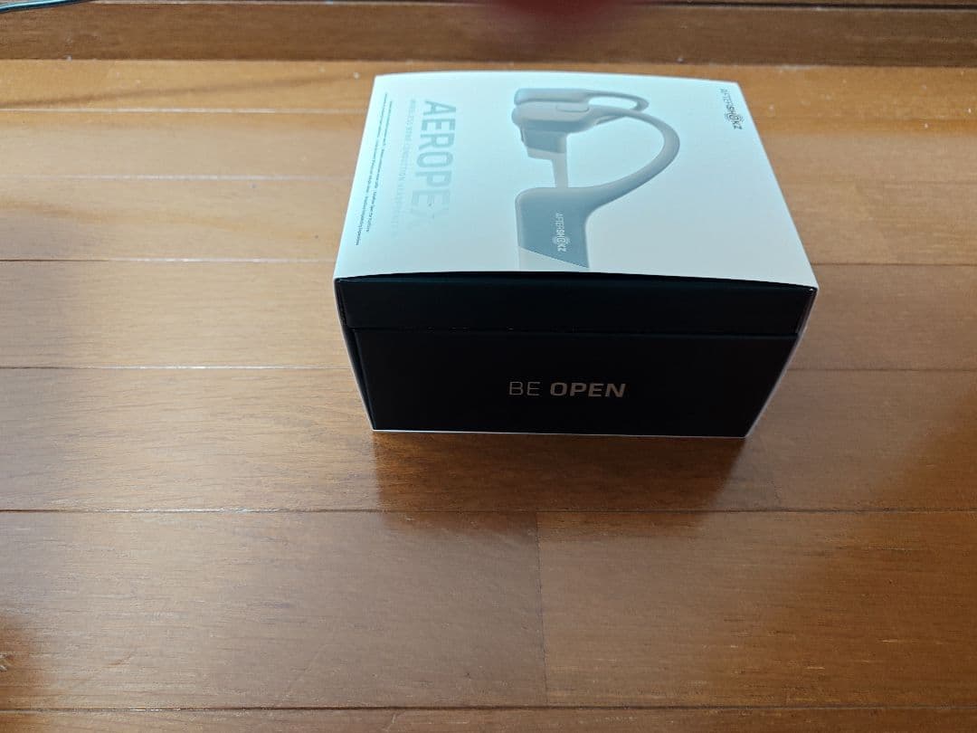 完動品　SHOKZ OPENRUN PRO 骨伝導イヤホン ベージュ