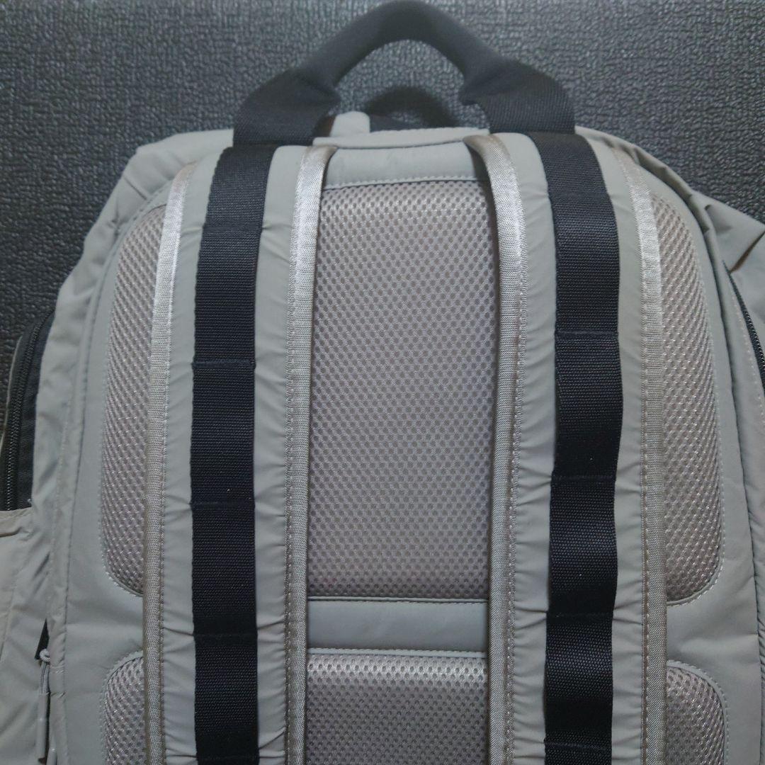 [ねぎ]　　Y-3 Yohji Yamamoto バックパック グレー