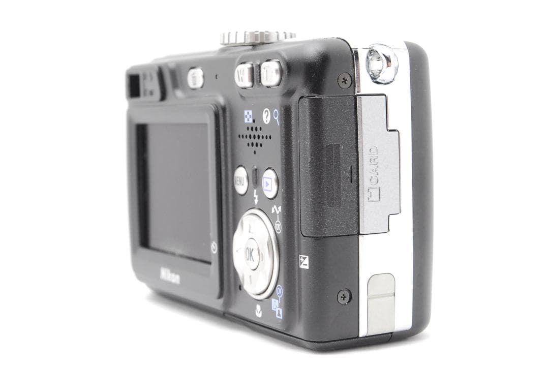 【使用感少　美品】Nikon COOLPIX 7900　コンデジ　クールピクス