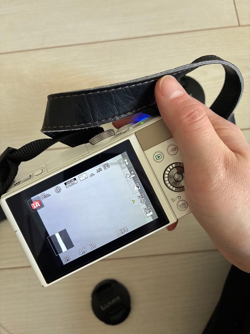 LUMIX ルミックスGF6ミラーレス一眼カメラ 本体とレンズ2本