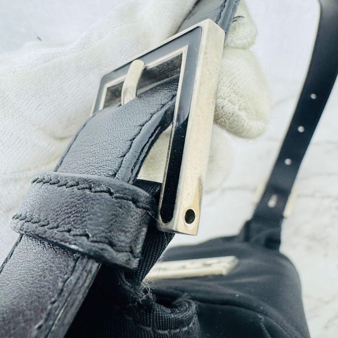 ✨FENDI✨フェンディ✨FF金具✨ナイロン✨ブラック✨ハンドバッグ✨