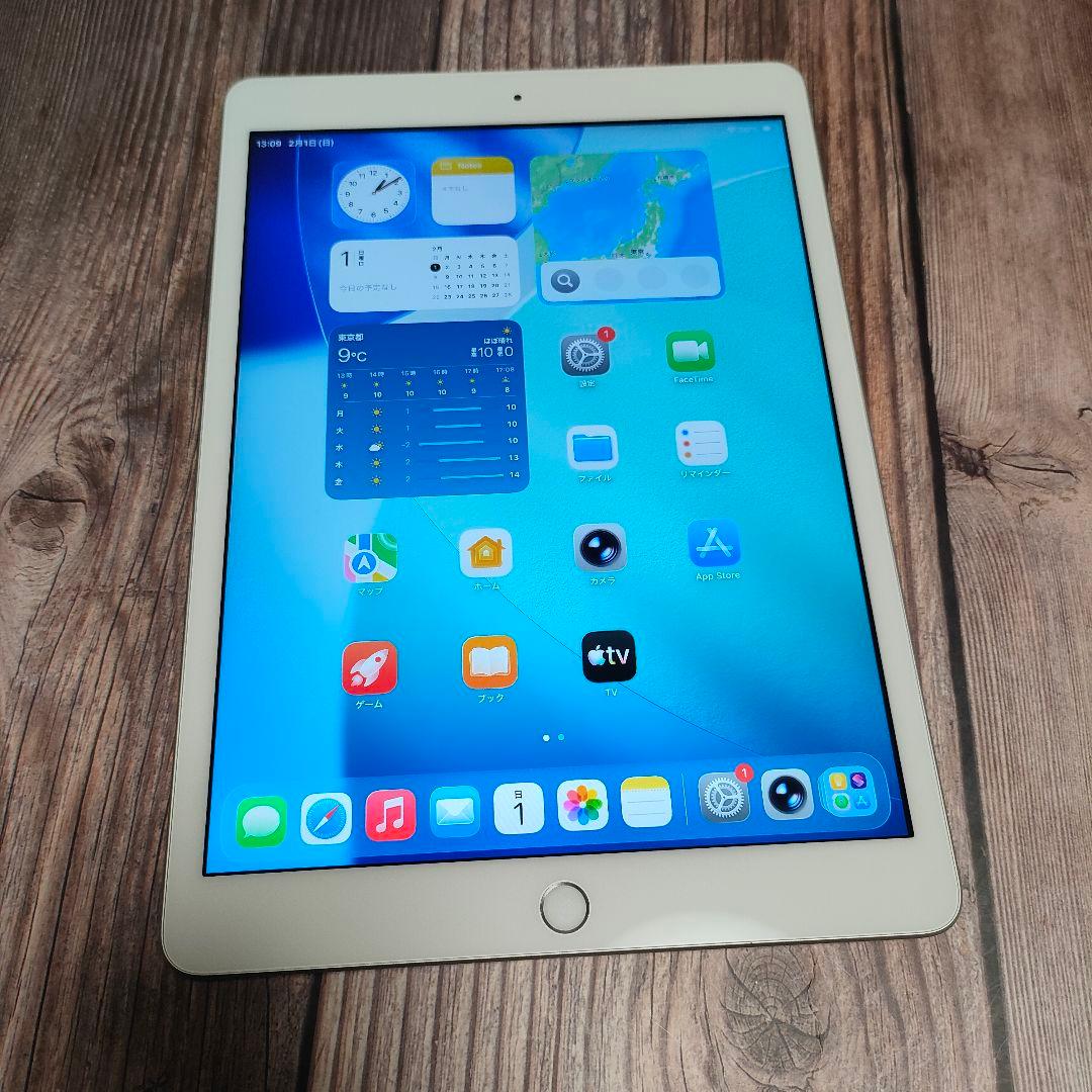 iPad 第8世代 128GB シルバー SIMフリー 超美品