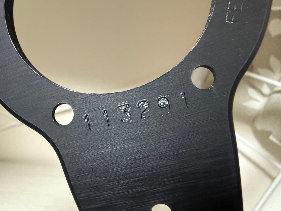 NARDI ナルディクラシック パンチングレザー 33φ 330mm N005