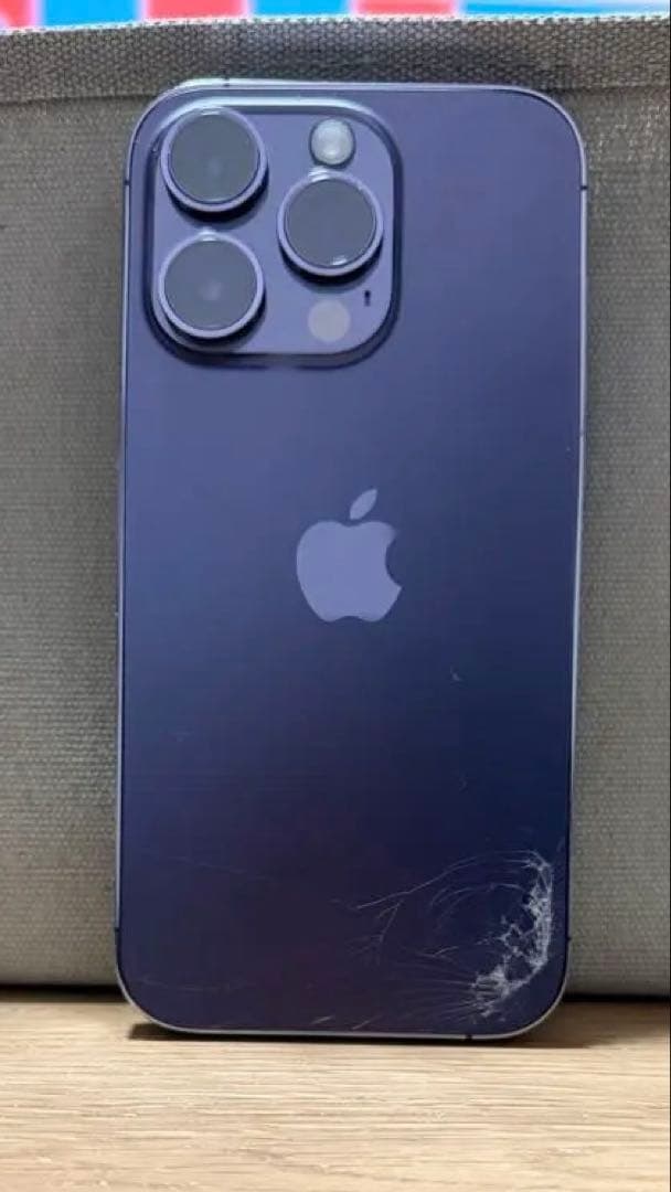 L*h様 iPhone14 Pro 256GB ディープパープル　電池80% 背