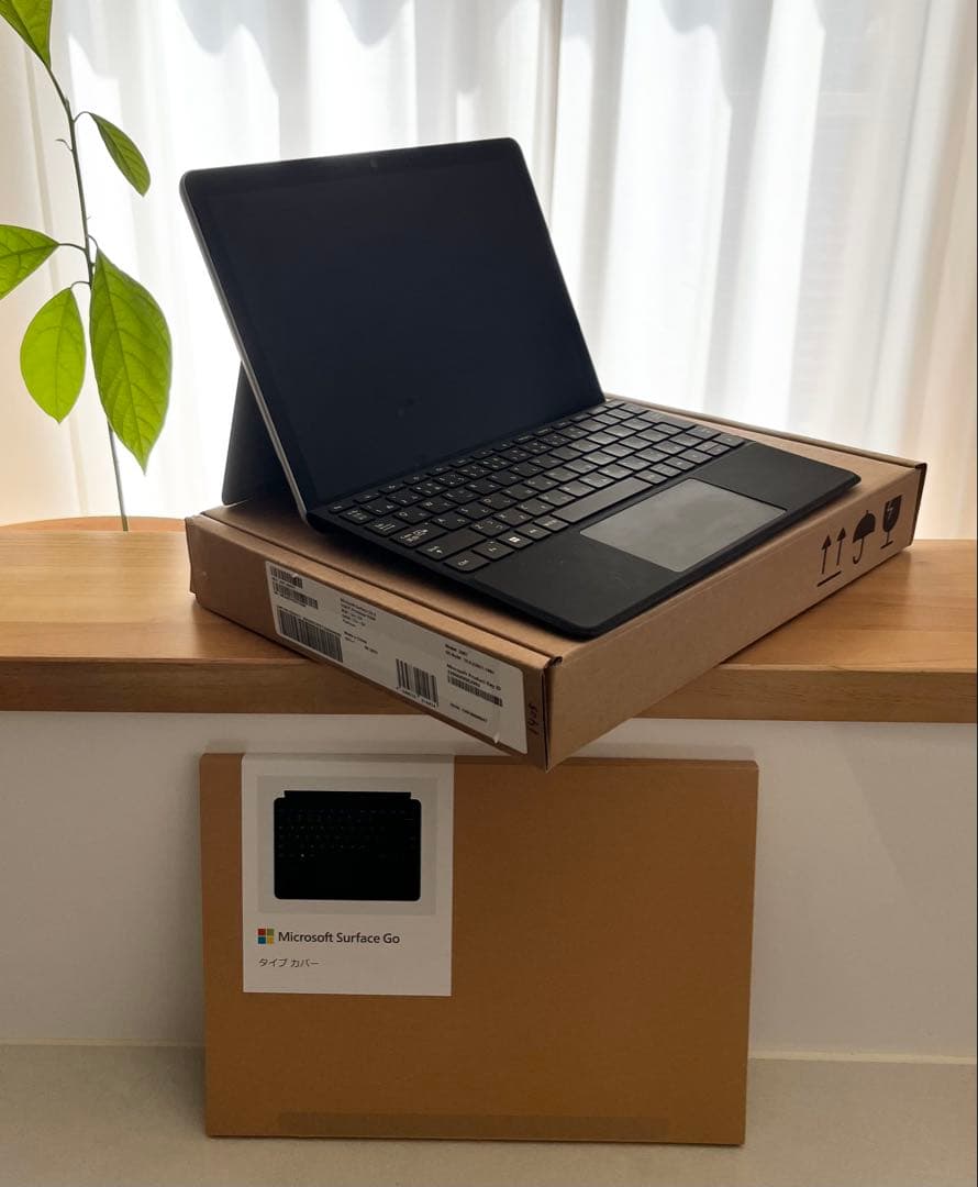 Surface Go 4 10.5インチ N200 プラチナ XGT-00017