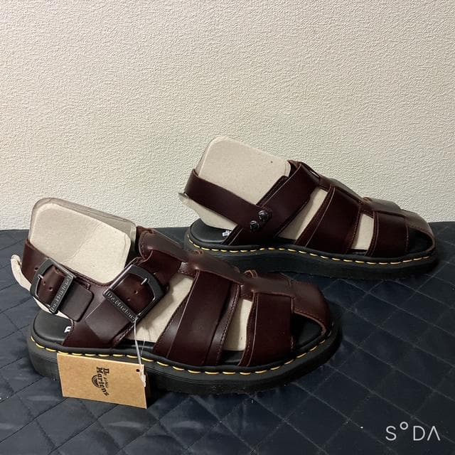 【未使用】ドクターマーチン サンダル KASSION 茶（プー100）