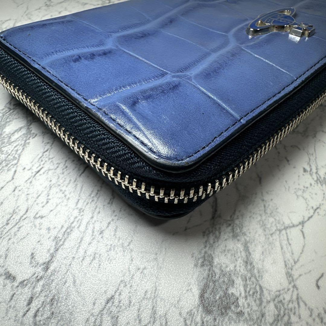 クロコ型押しレザー長財布　ラウンドファスナー　オーブ　ブルー　タッセル付き