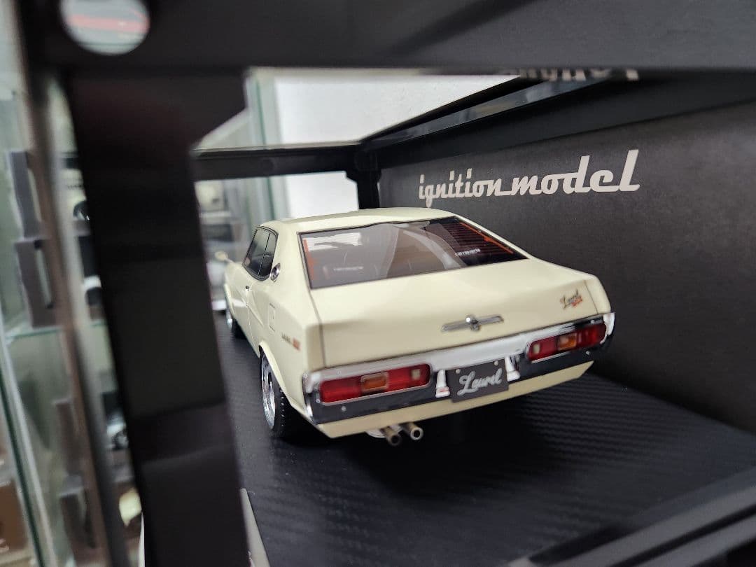 【イグニッションモデル 】NISSANローレルSGXブタケツ 1/18