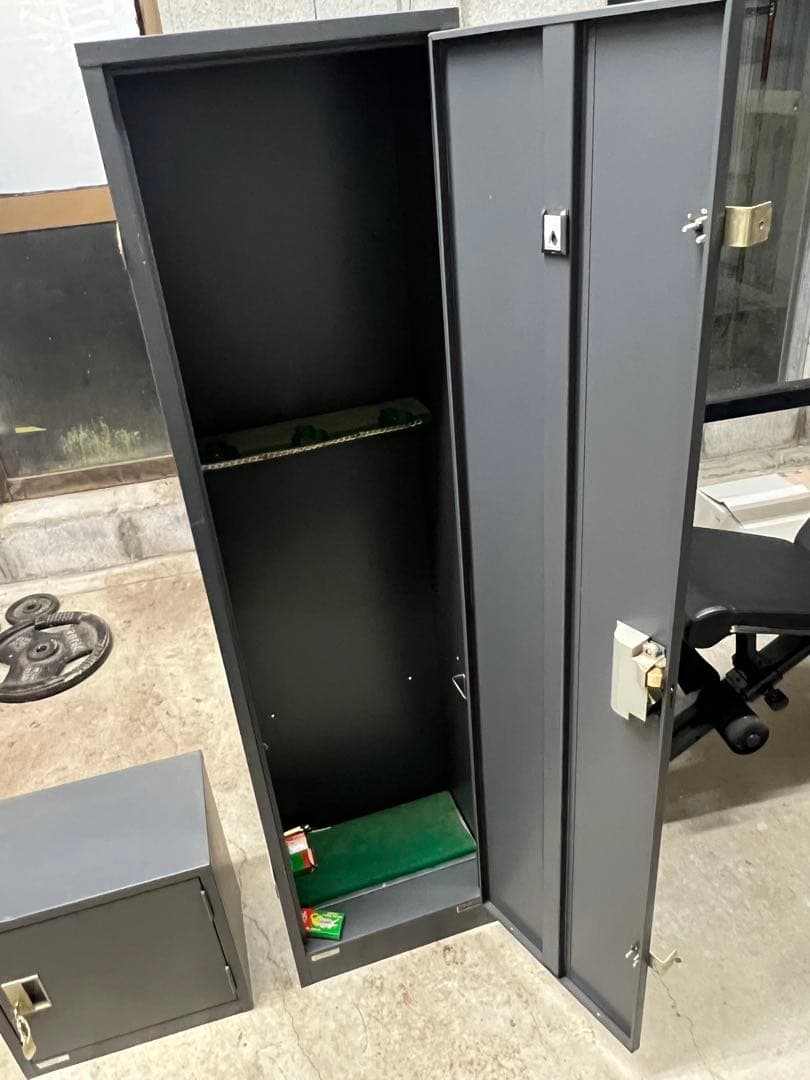 ガンロッカー 銃保管庫　東洋事務器工業　弾倉　装弾ロッカー　引き取り希望