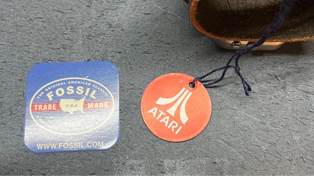 超激レア　デッドストック Fossil big tic ATARIコラボ　腕時計