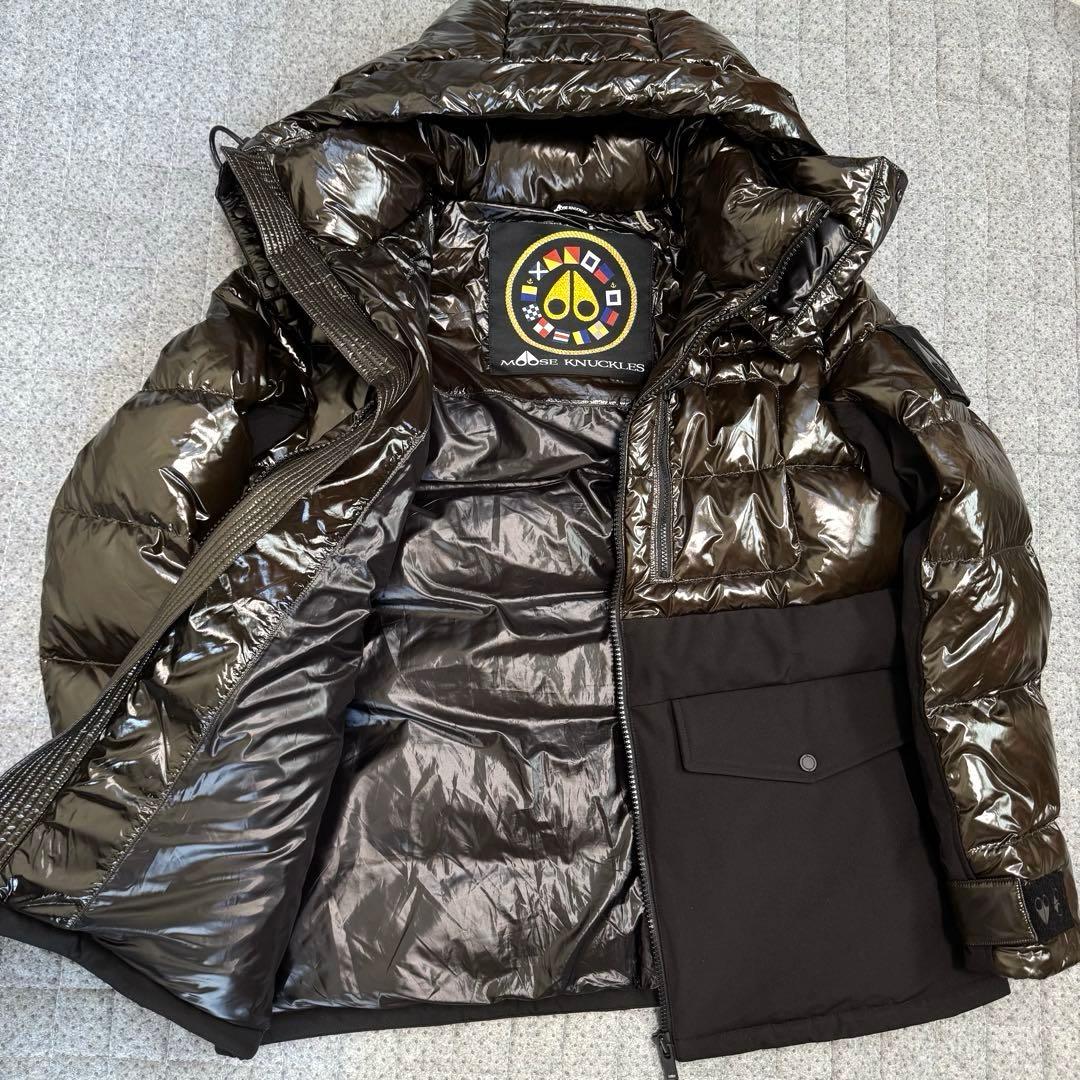 ムースナックルズ カーキ ダウンジャケット ハンガー付