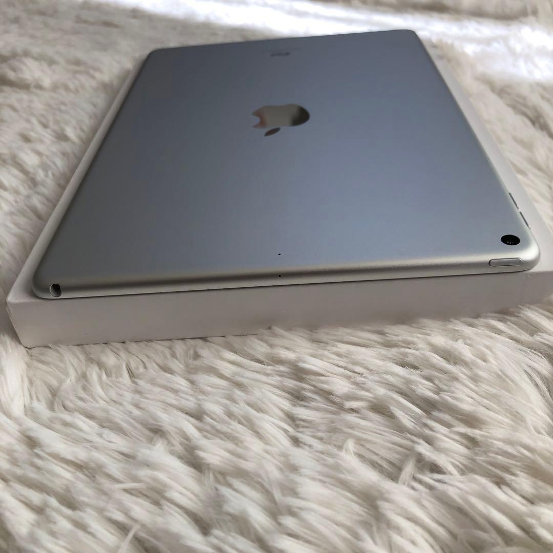 【人気端末早い者勝ち】iPad Air3 256GB 【すぐ発送】