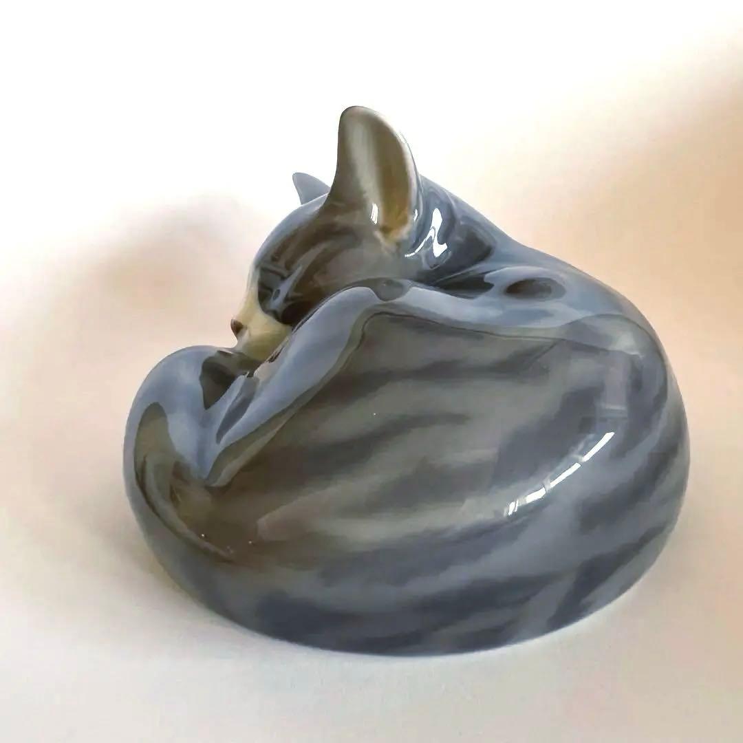 ロイヤルコペンハーゲン　眠り猫　フィギュリン