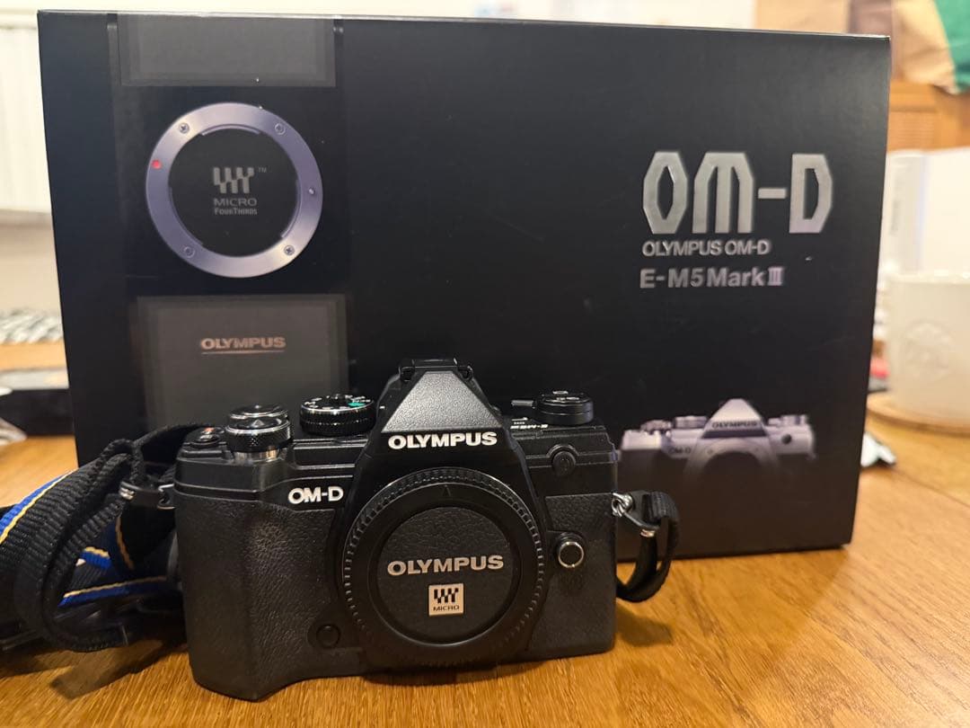 オリンパス　OLYMPUS OM-D E-M5 Mark III 美品 ボディ