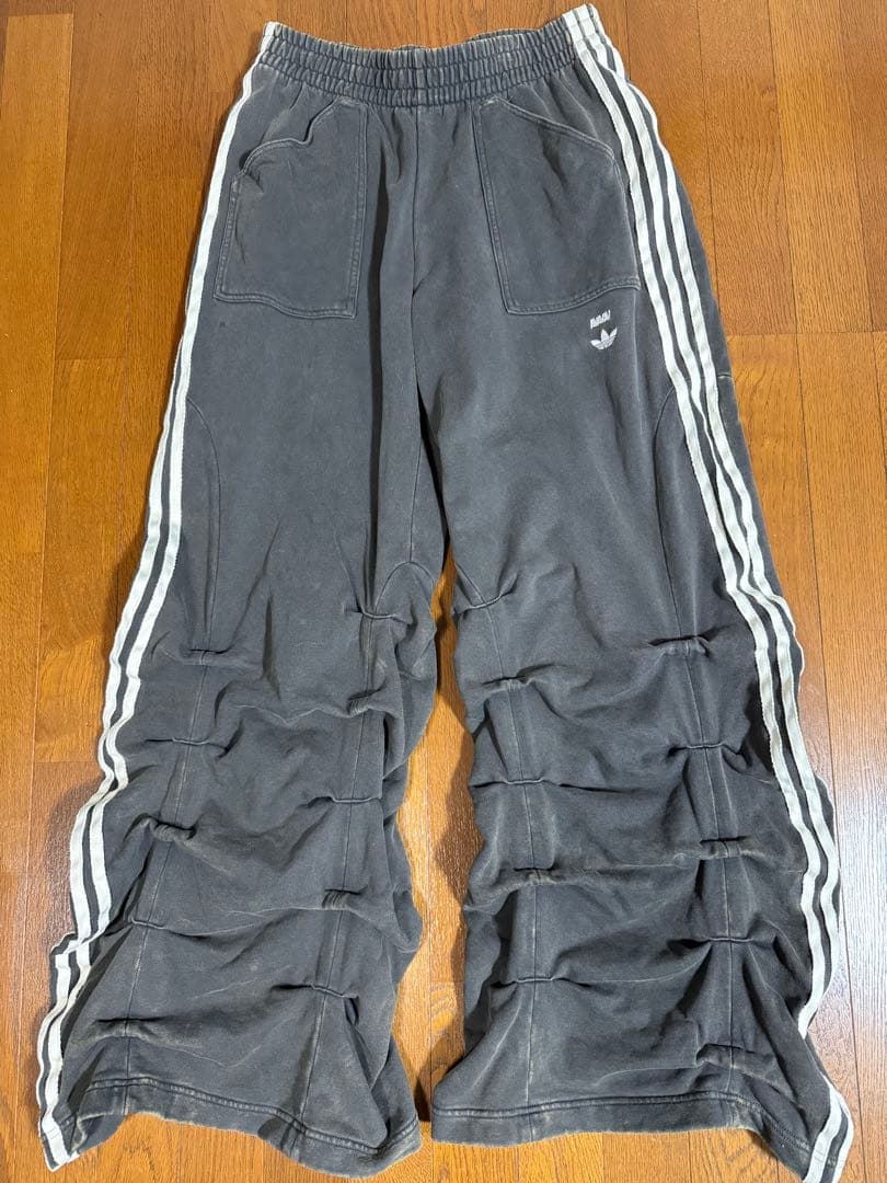 adidas×Avavav トラックパンツ グレー